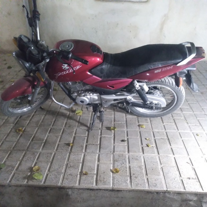 موتورپالس ۱۸۰ مدل ۸۶ قرمز