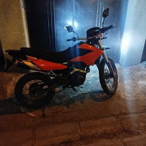 فروش فوری موتورسیکلت فلات 250